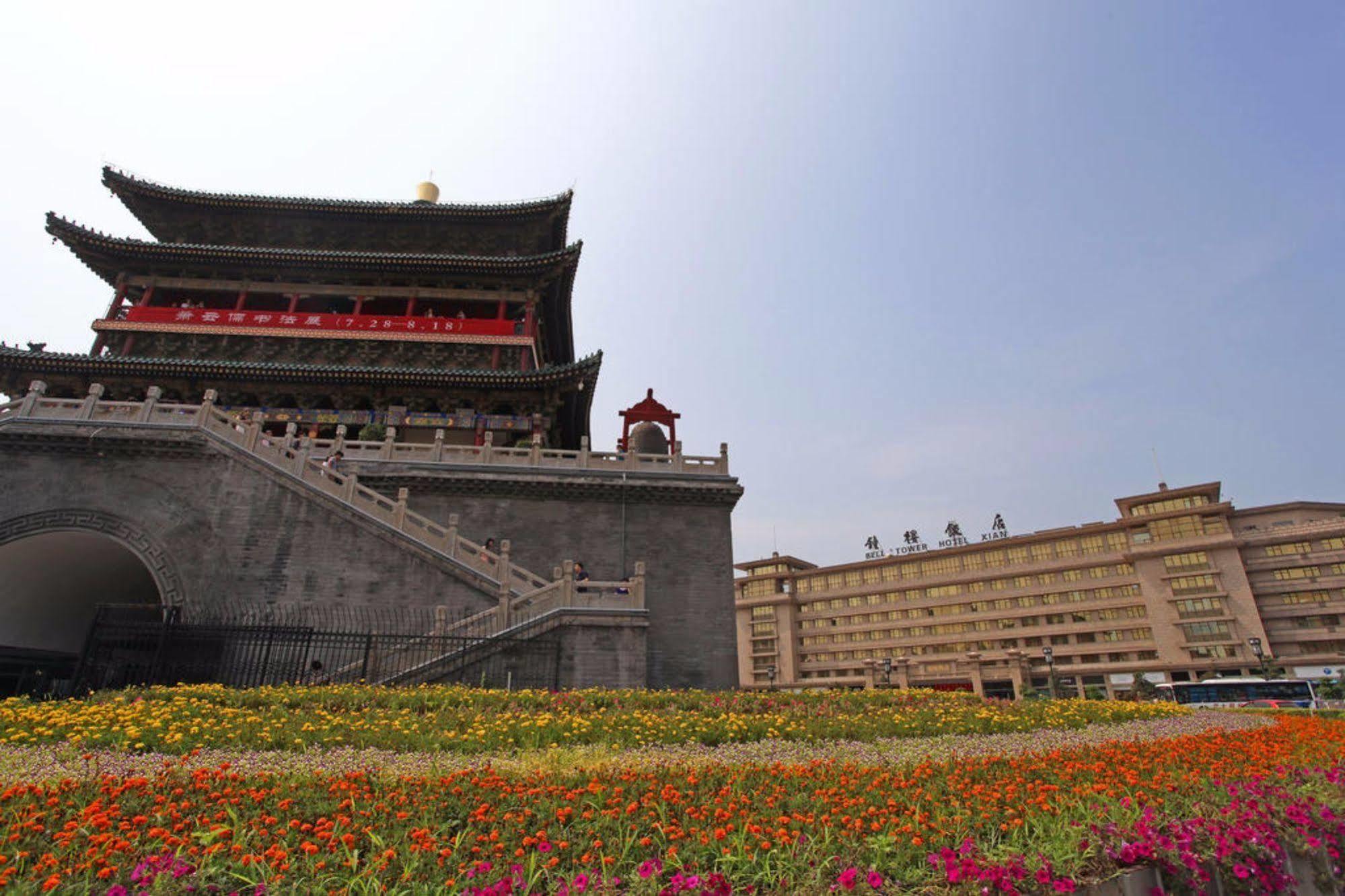Готель Ramada By Wyndham Xian Bell Tower Екстер'єр фото